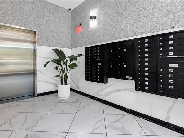 15 W End Avenue 3F, Brooklyn NY 11235