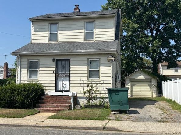 197 Biltmore Avenue, Elmont NY 11003