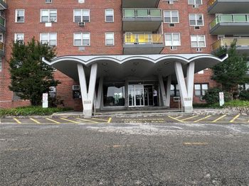 1853 Central Park Avenue