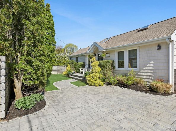 8 Elder Avenue, Hampton Bays NY 11946