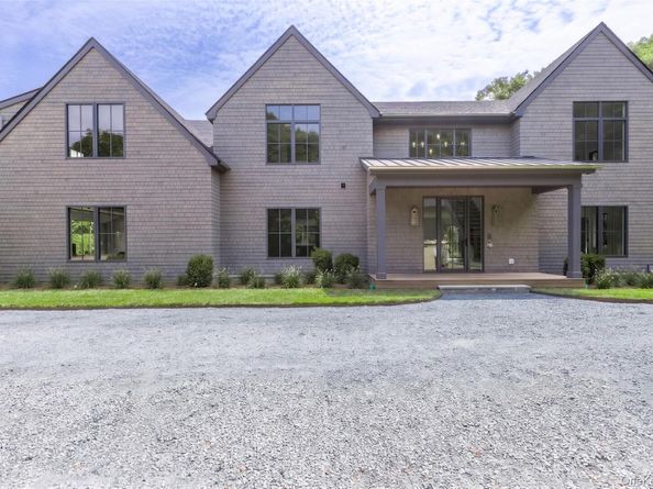 190A South Country Road, Remsenburg NY 11960