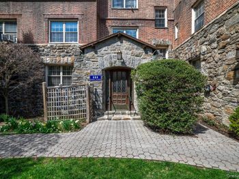 151 Centre Avenue