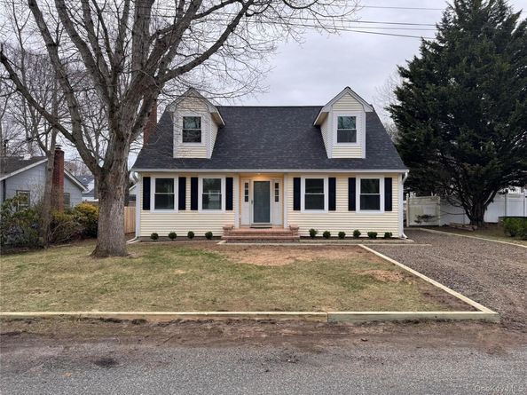 91 17th Street, Wading River NY 11792