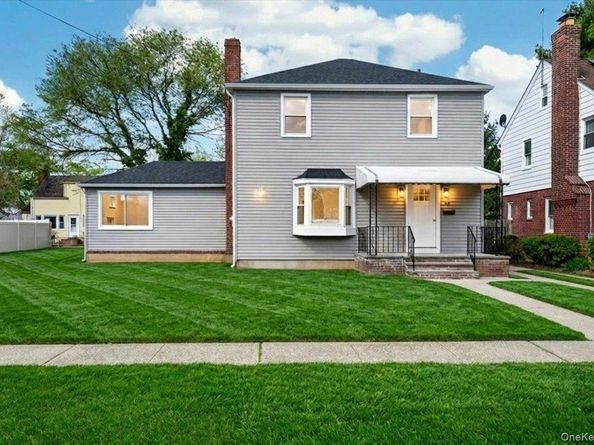 59 Broadfield Road, Hempstead NY 11550