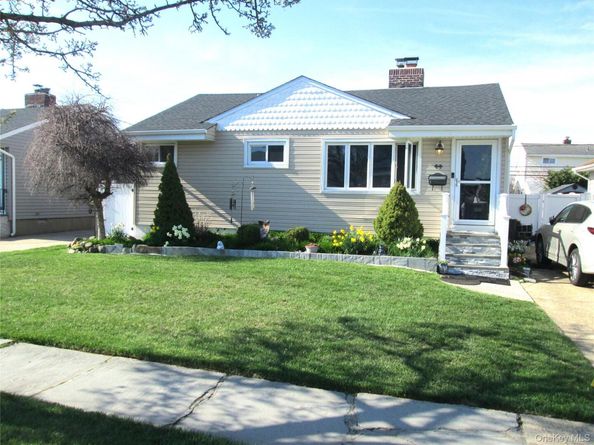 44 Hubbard Avenue, Freeport NY 11520
