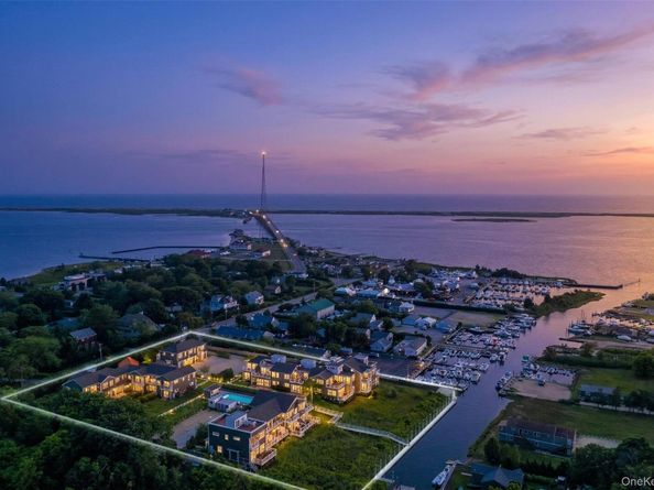 68 Foster Avenue 9, Hampton Bays NY 11946