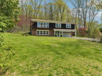 50 Stony Hollow Road
