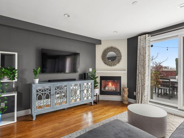 23-25 31st Avenue Penthouse 7C, Astoria NY 11106