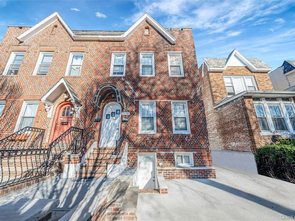 2545 98th Street, East Elmhurst NY 11369