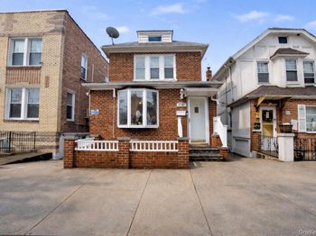 1925 Radcliff Avenue