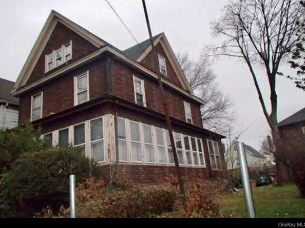 2515 Ericsson Street, East Elmhurst NY 11369