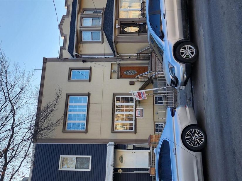 88 Hemlock, Brooklyn NY 11208