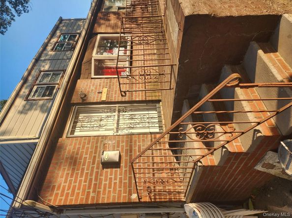 14437 231st Street, Springfield Gardens NY 11413