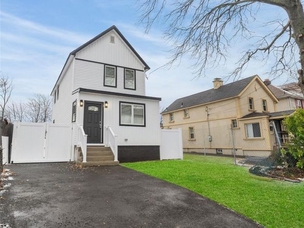 16 Laurel Avenue, Hempstead NY 11550