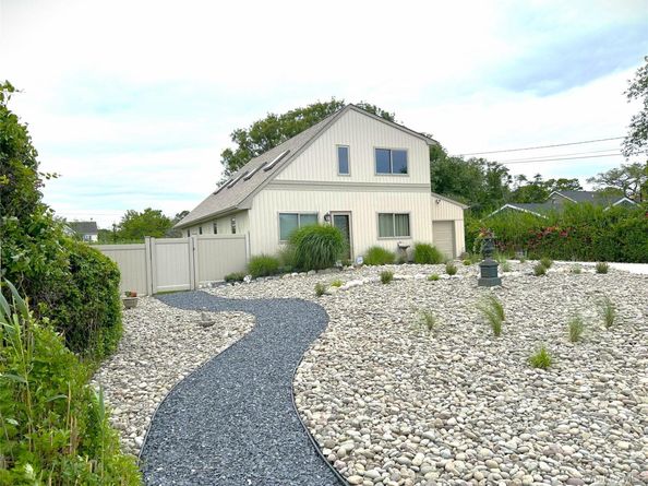 304 S Dunton Avenue, East Patchogue NY 11772
