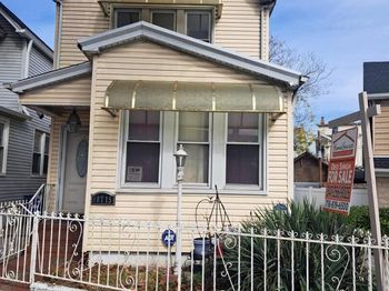 107-15 Van Wyck Expressway