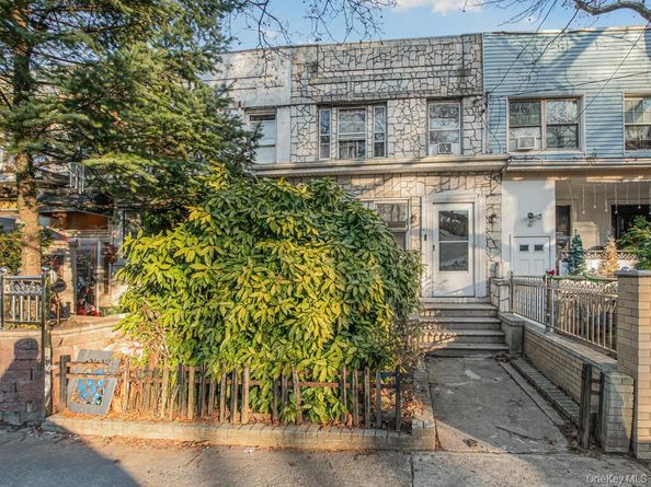 3720 Dyre Avenue, Bronx NY 10466