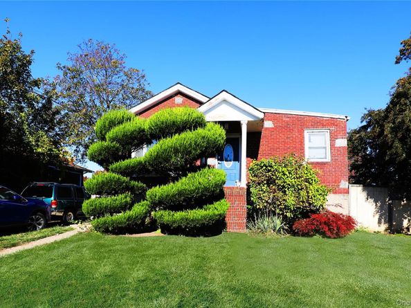 1763 E Berkshire Road, Merrick NY 11566