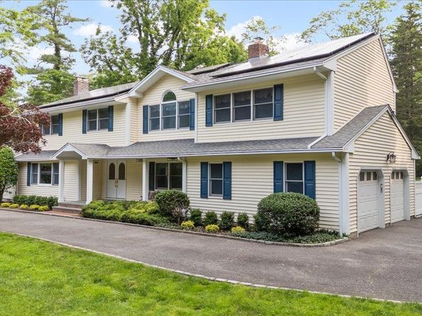 306 Southdown Road, Lloyd Harbor NY 11743