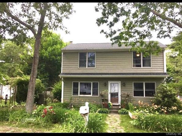 8 Ocean Avenue, Hampton Bays NY 11946