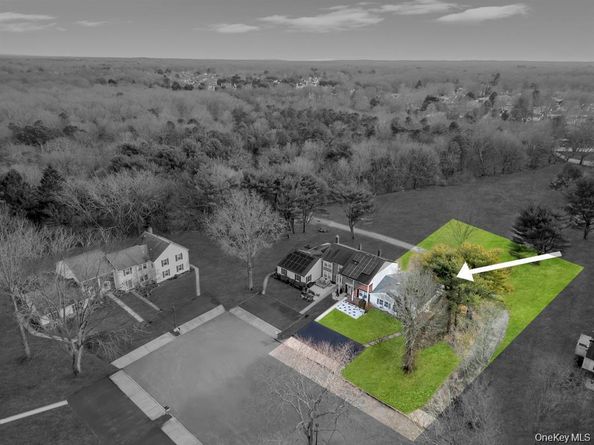 65 Federal Lane, Coram NY 11727