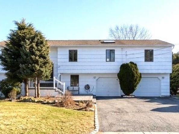 342 Everard Street, Dix Hills NY 11746