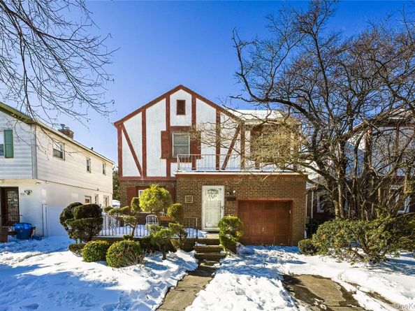 7358 189th Street, Fresh Meadows NY 11366