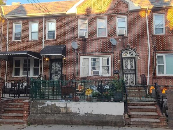 2529 97th Street, East Elmhurst NY 11369