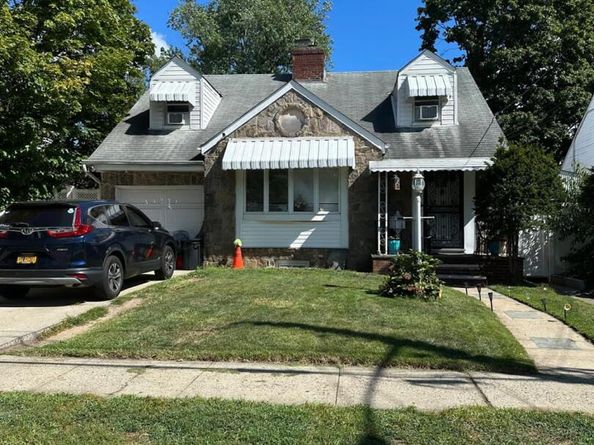 613 Adams Avenue, Hempstead NY 11552