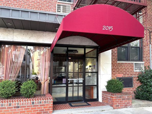 2015 Saint Paul Avenue 6B, Bronx NY 10461