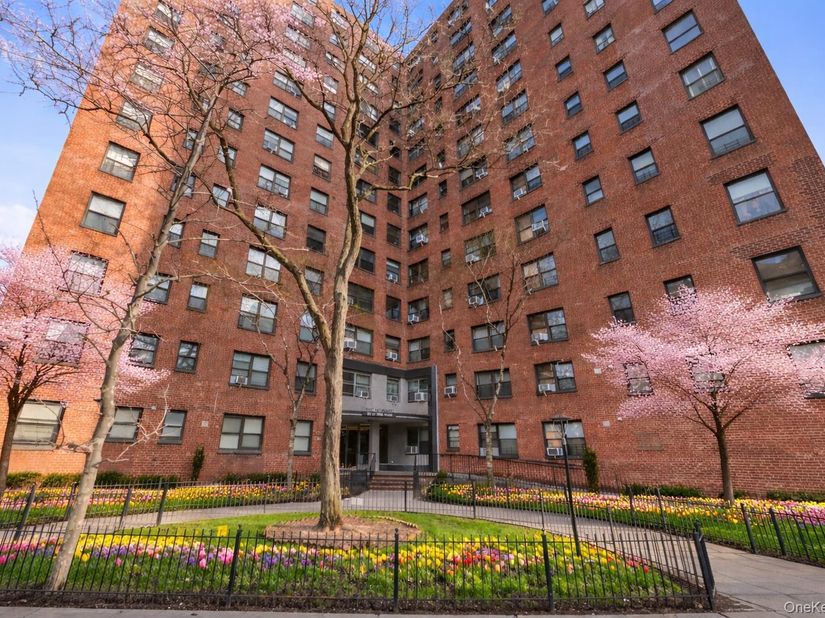 99-32 66 Road 5W, Rego Park NY 11374