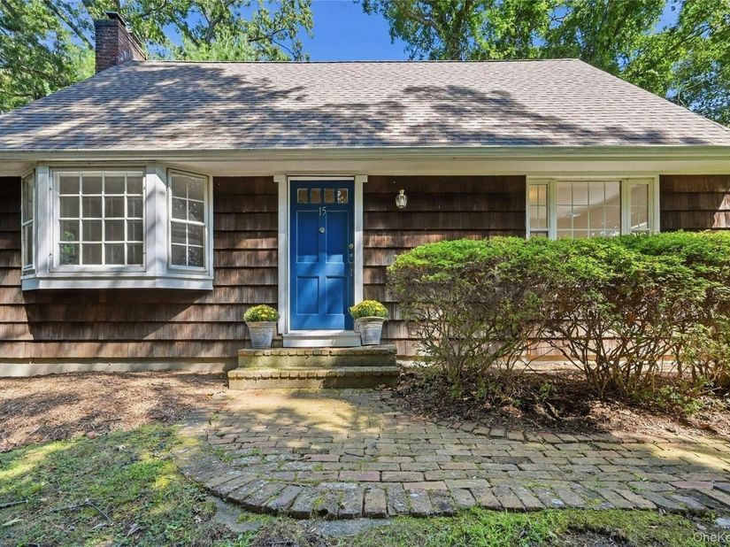 15 Shore Oaks Drive, Stony Brook NY 11790