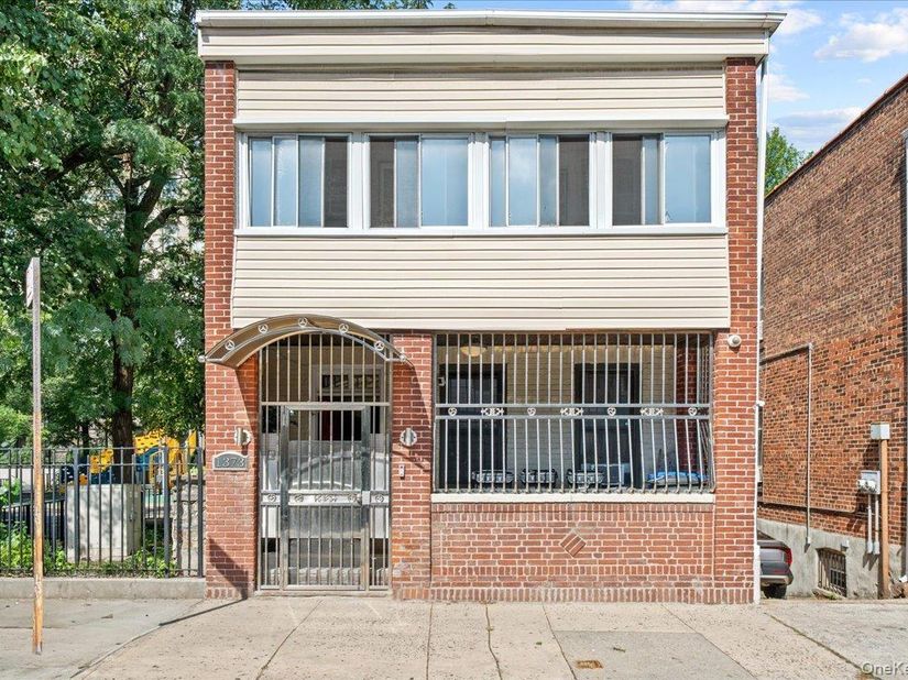 1373 Plimpton Avenue, Bronx NY 10452