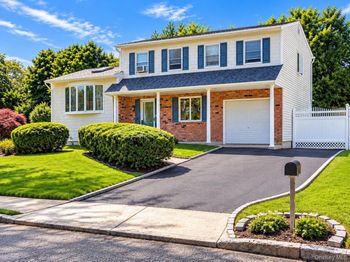 2 Carol Avenue