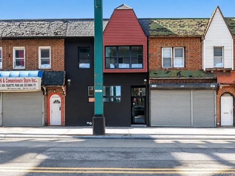 12615 Jamaica Avenue, Richmond Hill NY 11418