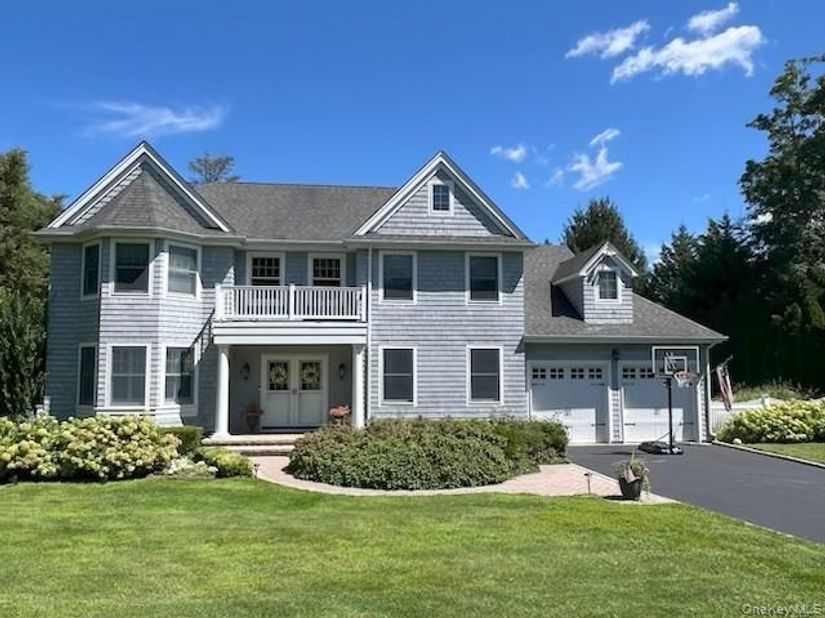 3 Wyona Court, Huntington NY 11743