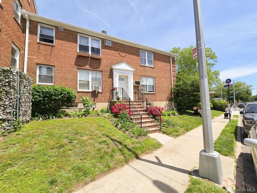172-09 Crocheron Avenue C1, Flushing NY 11358