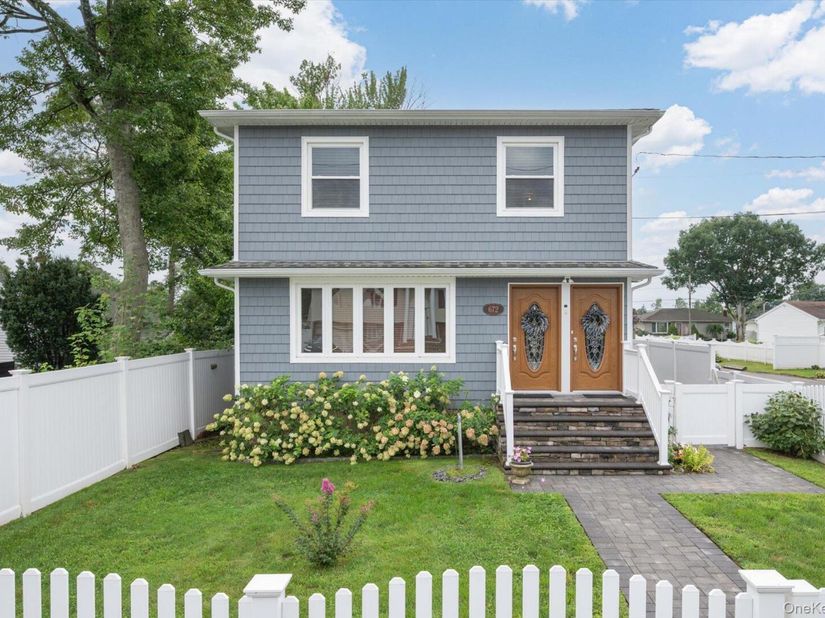 672 Windmill Avenue, West Babylon NY 11704