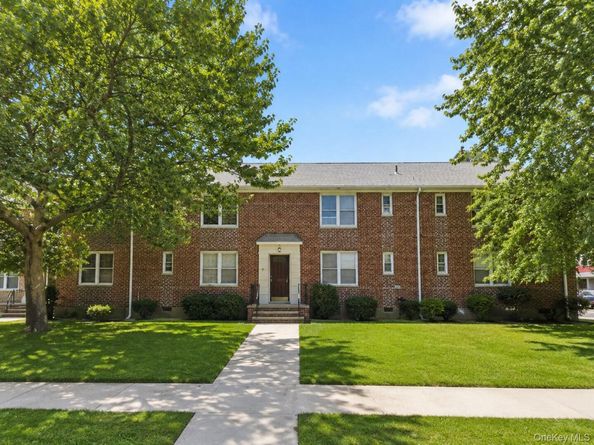 35-21 205th Street 314, Bayside NY 11361