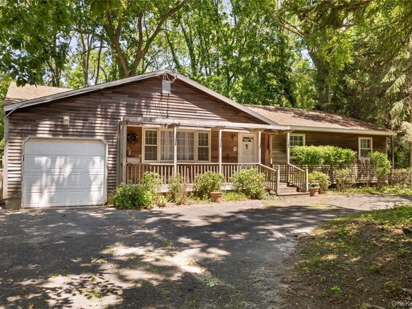 123 Lower Sheep Pasture Road, East Setauket NY 11733