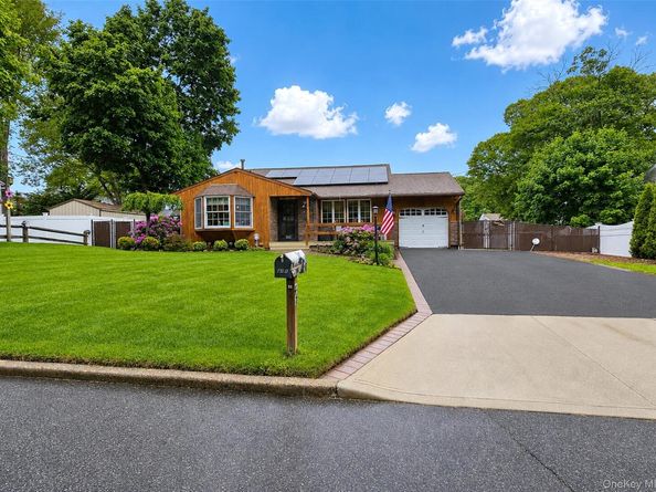 47 Newtown Avenue, Selden NY 11784