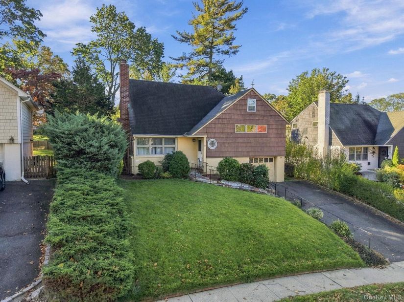 21 Revere Road, Port Washington NY 11050