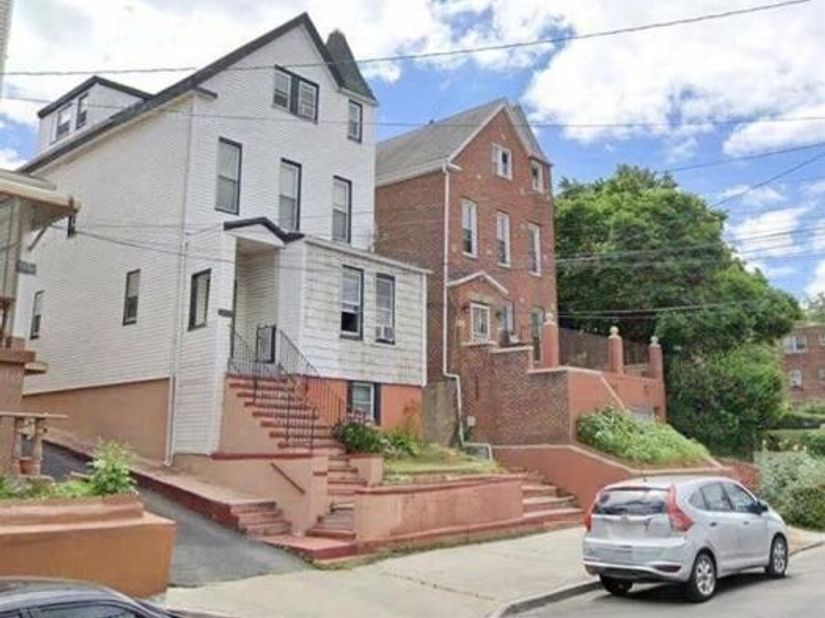 3324 Barker Avenue, Bronx NY 10467