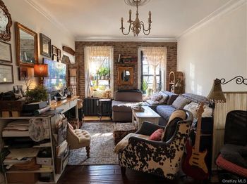 187 Pinehurst