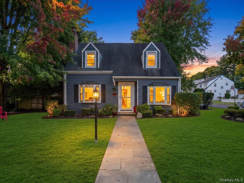 46 Robins Road, New Rochelle NY 10801