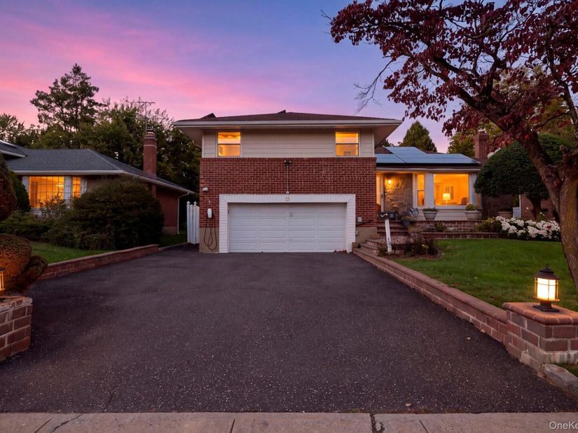 72 Birchwood Park Drive, Syosset NY 11791