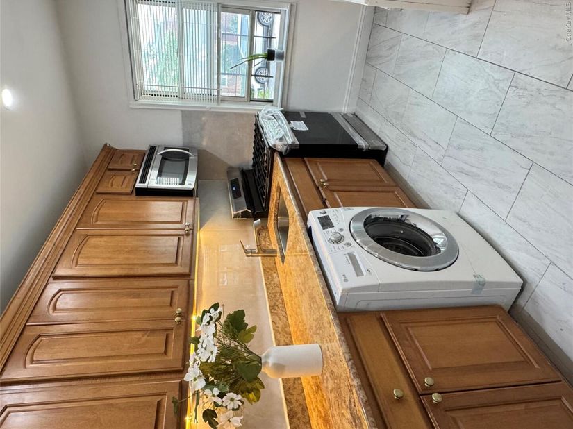 13846 68th Drive A, Flushing NY 11367