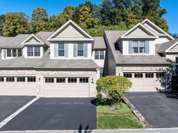 13 Bernheimer Lane