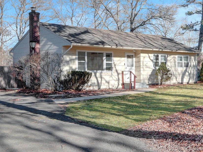 57 Middle Island Avenue, Medford NY 11763