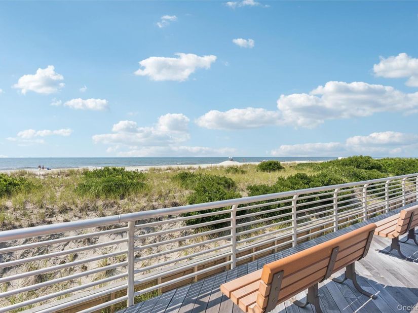 623 Oceanfront A, Long Beach NY 11561